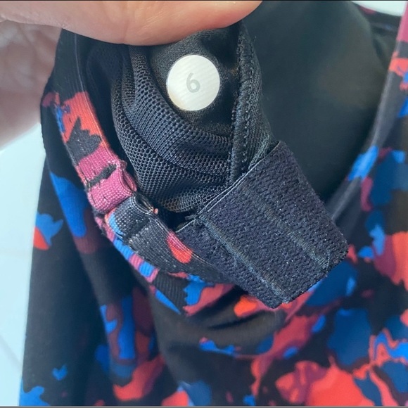 Lululemon power Y tank - Picture 5 of 5